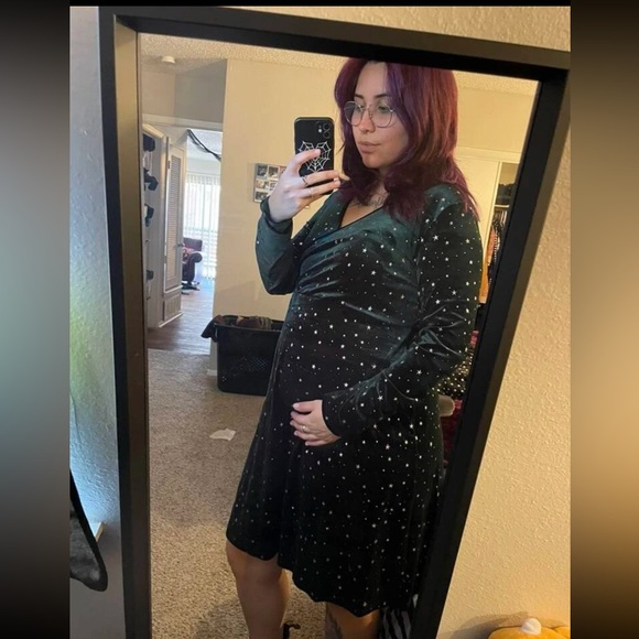 Velvet star dress 🌟 - Picture 3 of 3